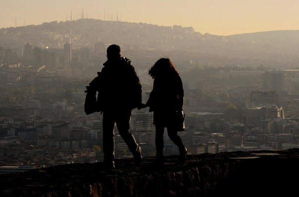 Où pratiquer la randonnée en haute montagne dans les Rocheuses canadiennes : sentiers et saisons idéales ?